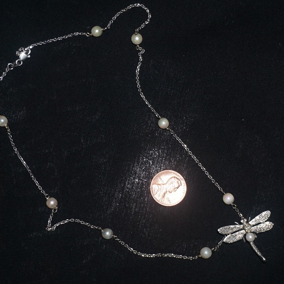 White gold Dragonfly pearl diamond pendant - Picture 3 of 5